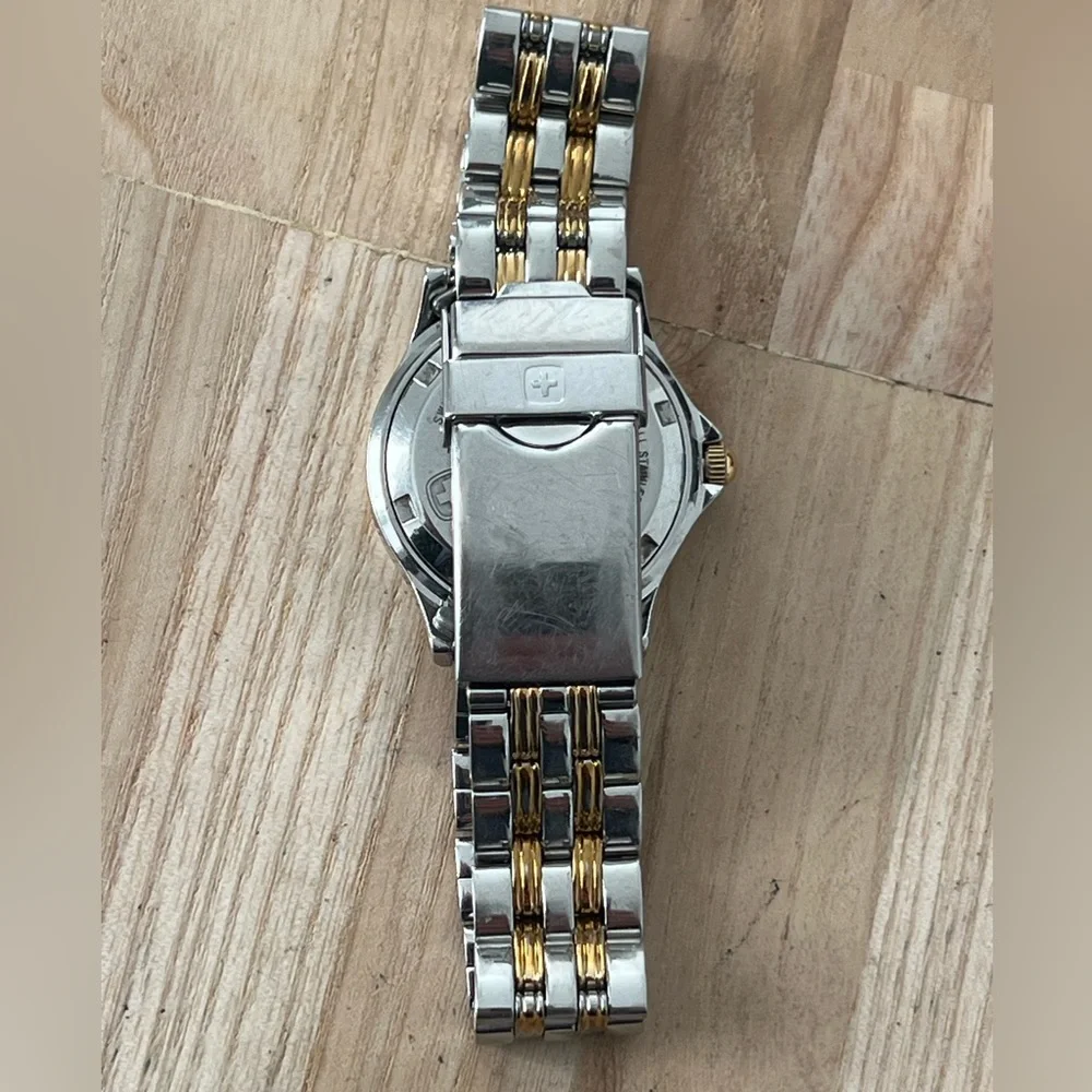 Wenger Ladies Watch Two-Tone Bracelet Case White Dial Date Window New Crystal